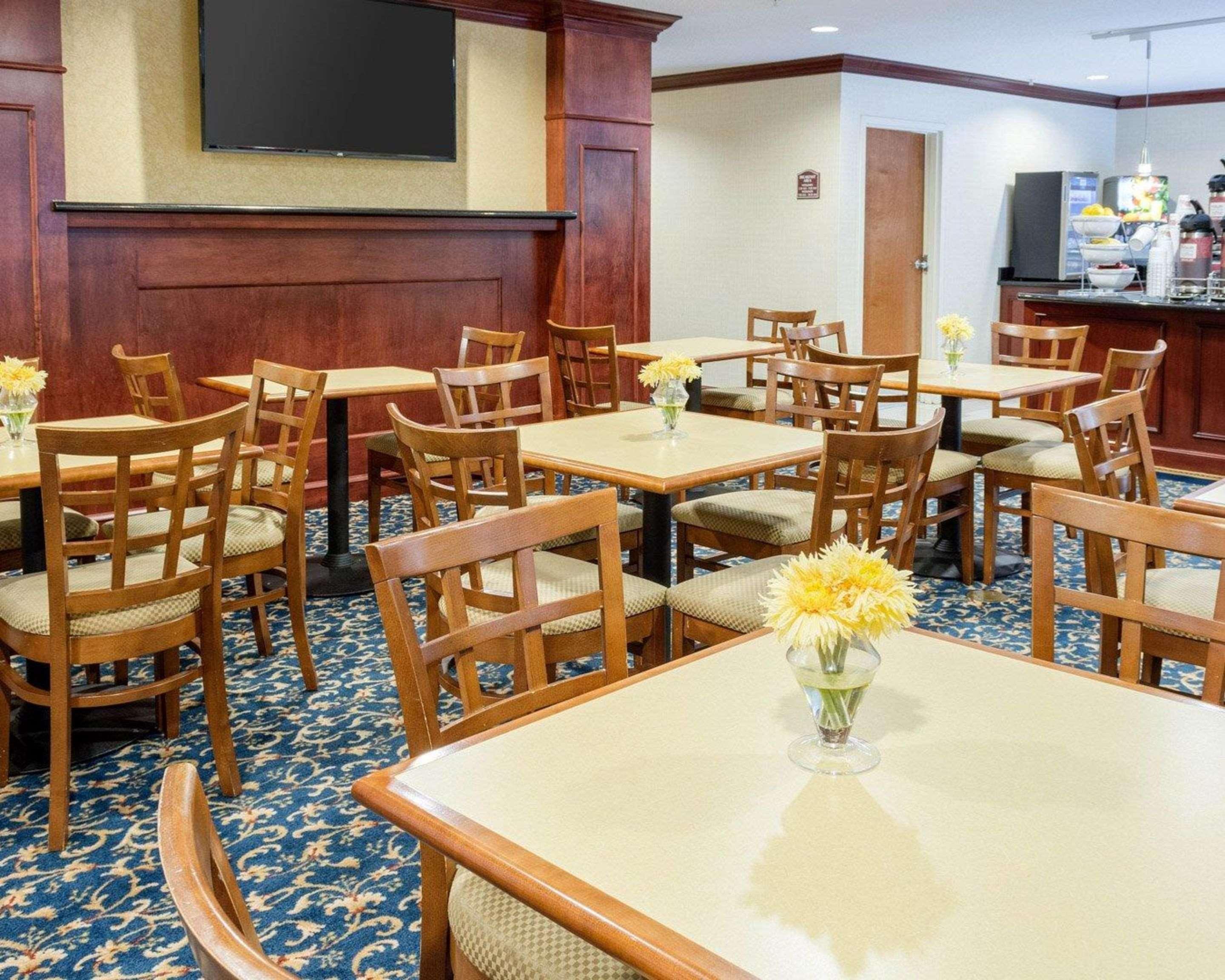 Comfort Suites Newport News Airport Eksteriør billede